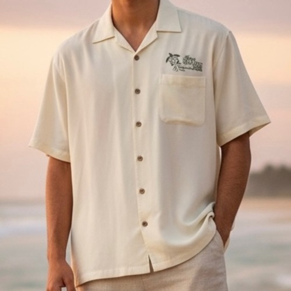 Devon & Jones Mens XL Cream Georgia Sea Turtle Center Camp Shirt Short Sleeve
